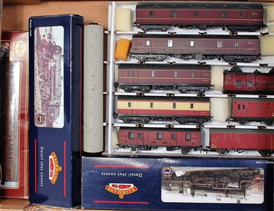 Lot 1039 - Tray containing Bachmann 32-501 BR standard...