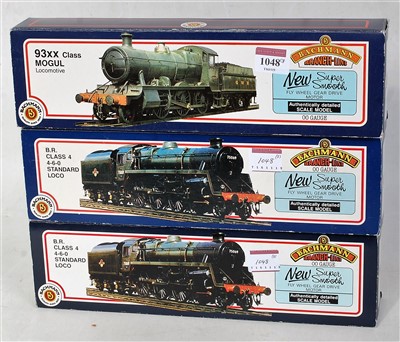 Lot 1048 - Three Bachmann locos and tenders: Ex GWR 93XX...