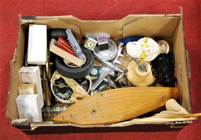 Lot 171 - A collection of miscellaneous items to include...