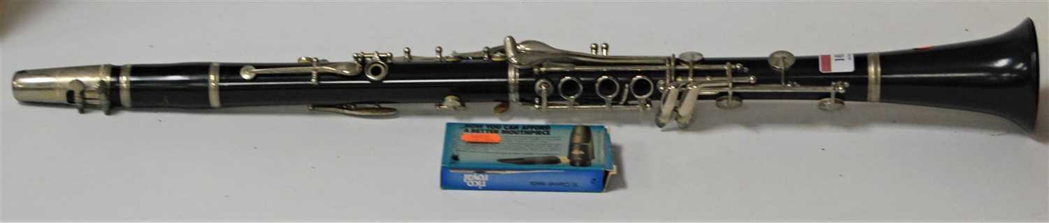 Lot 102 - A Boosey & Hawkes clarinet