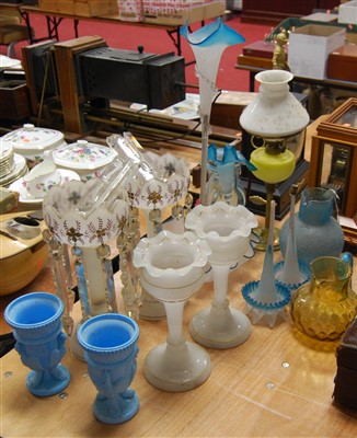 Lot 121 - A collection of Victorian and later glassware,...