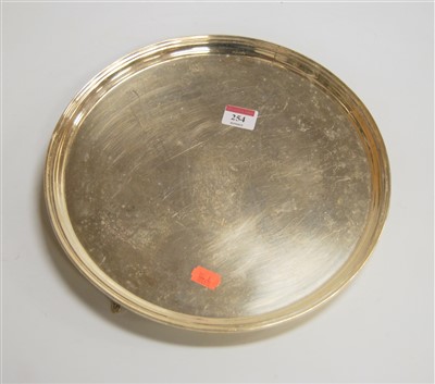 Lot 254 - A George V silver salver, of plain undecorated...