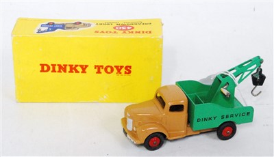 Lot 1971 - A Dinky Toys No. 430 Dinky Service breakdown...