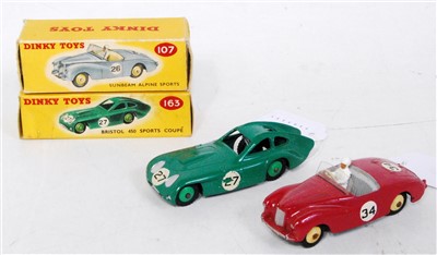 Lot 1982 - A Dinky Toys boxed saloon group to include No....