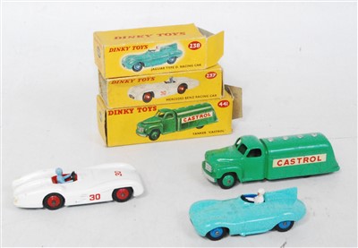 Lot 1992 - A Dinky Toys boxed commercial vehicle and...