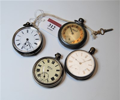 Lot 312 - A gent's silver cased open faced pocket watch,...