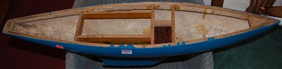 Lot 1237 - A scratch-built blue painted pond yacht,...