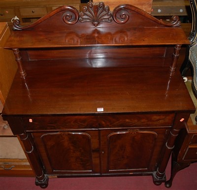 Lot 1246 - A William IV mahogany chiffonier having a...