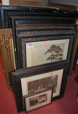 Lot 1075 - Assorted principally early 20th century prints