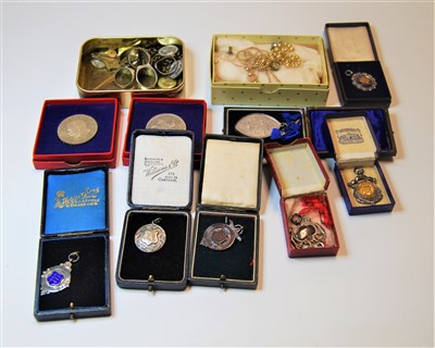 Lot 356 - A box of miscellaneous items, to include two...