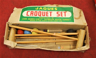 Lot 405 - A boxed Jacques croquet set
