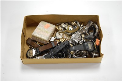 Lot 526 - A box of miscellaneous wristwatches, to...