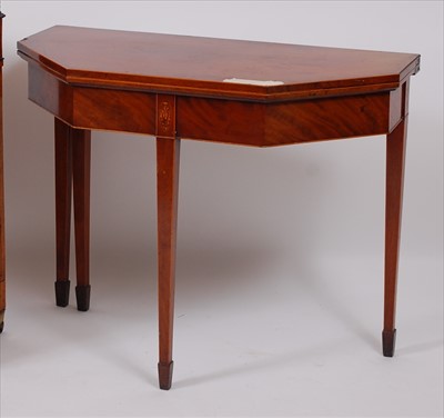 Lot 2506 - A Sheraton period mahogany, rosewood...