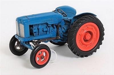 Lot 1250 - A Clifford Series diecast model of a Fordson...