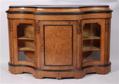 Lot 2594 - A Victorian figured walnut shaped front...