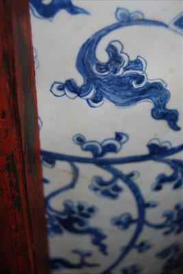 Lot 2312 - A large Chinese Ming Dynasty (1368-1644) blue...