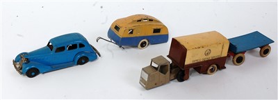 Lot 2050 - A Dinky Toys loose diecast group to include a...