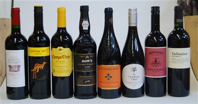 Lot 1031 - Assorted red table wines, to include Château...