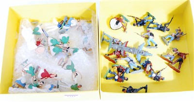 Lot 1311 - Collection of various Herald plastic soldiers...