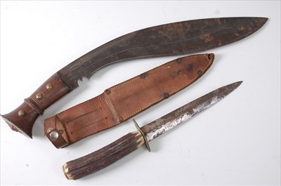 Lot 361 - A WW I trench dagger