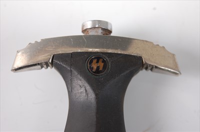 Lot 365 - A German Third Reich Shutzstaffel SS dagger