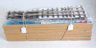 Lot 449 - 11 boxed and/or packeted Peco Streamline SM-32...