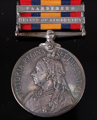 Lot 9 - A Queen's South Africa medal (1899-1902)