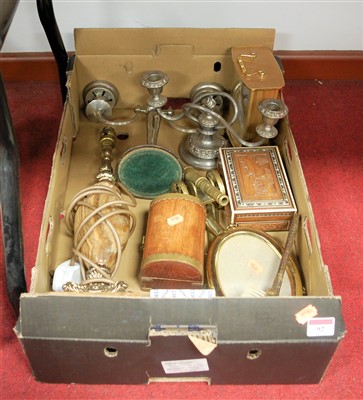 Lot 92 - A box of miscellaneous items, to include...