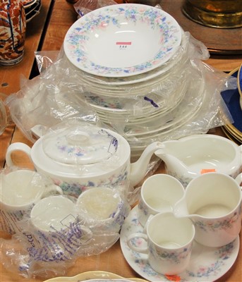 Lot 144 - A Wedgwood part tea and dinner service in the...