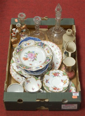 Lot 180 - A box of miscellaneous china and glassware to...