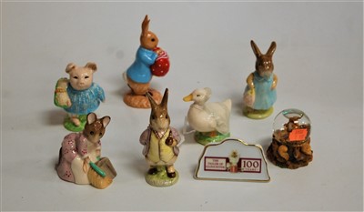 Lot 224 - A collection of five Beswick Beatrix Potter...