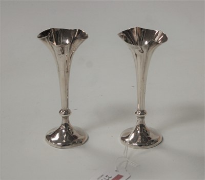 Lot 275 - A pair of Edwardian silver trumpet shape spill...