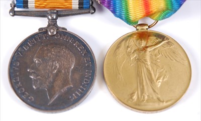 Lot 126 - A WW I British War and Victory duo