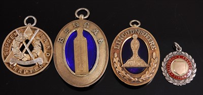Lot 123 - A George VI silver gilt Supreme Grand Chapter assistants badge