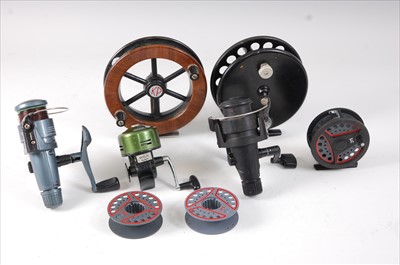 Lot 506 - A KP Deluxe 6" centre pin reel