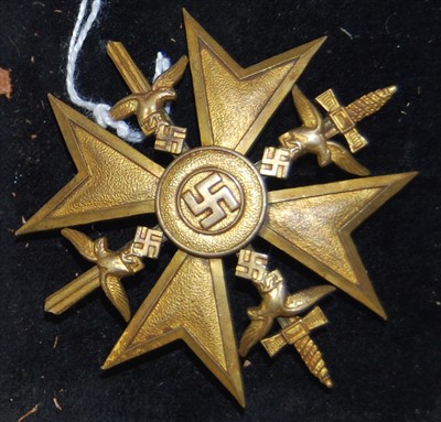 Lot 256 - A German Spanish Cross (Spanienkreuz) with swords