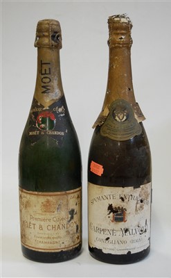 Lot 1181 - Moët & Chandon Premier Cuvee NV champagne, one...
