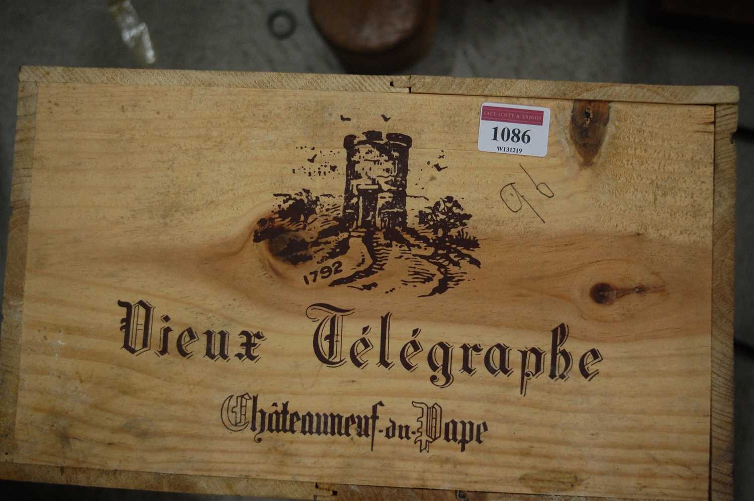 Lot 1086 - Vieux Télégraphe, 1996, Châteauneuf-du-Pape,...
