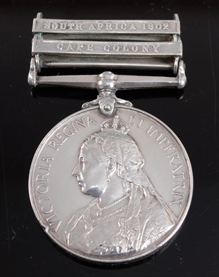 Lot 265 - A Queen's South Africa medal (1899-1902)
