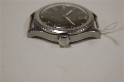 Lot 66 - A gentleman's British military Cyma W.W.W. wristwatch
