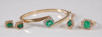 Lot 2208 - A 14ct gold, emerald and diamond suite of...