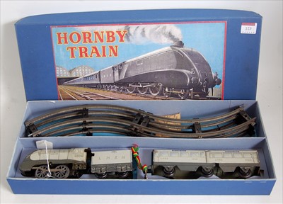 Lot 323 - 1936-41 Hornby 0 clockwork 'Silver Link' 2509...