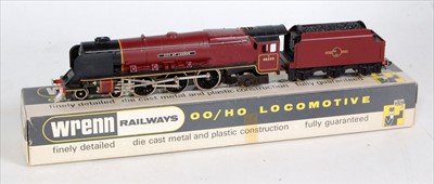 Lot 676 - Wrenn W2226 'City of London' BR maroon (NM-BNM)