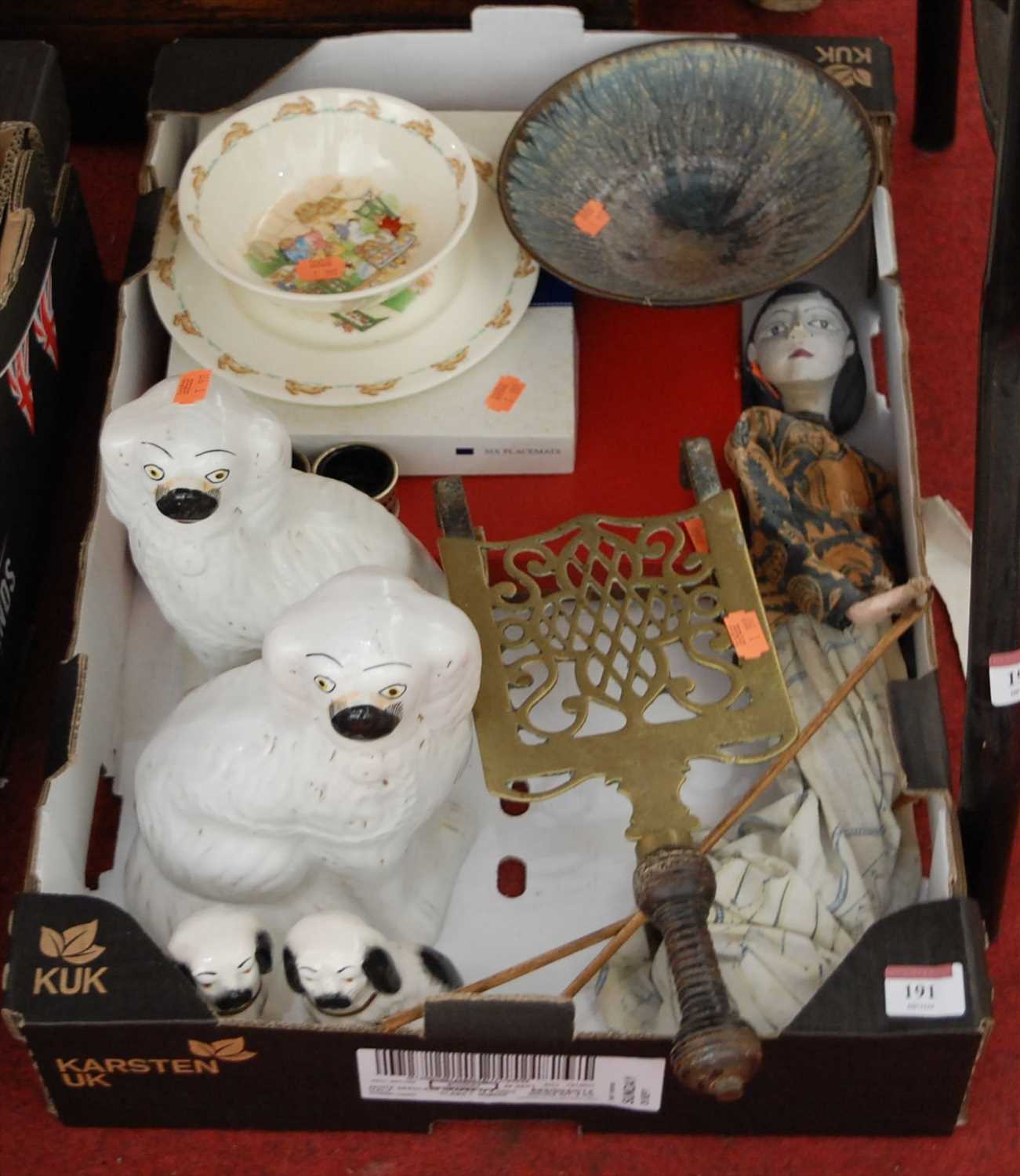 Lot 191 - A box of miscellaneous china to include...