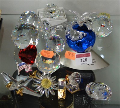 Lot 228 - A small collection of assorted Swarovski...