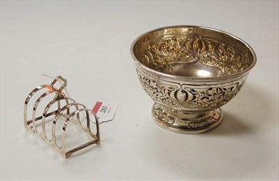 Lot 283 - An Art Nouveau silver pedestal bowl, repousee...