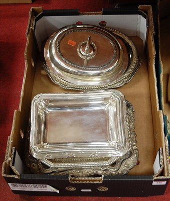 Lot 556 - A box of miscellaneous silver plated wares, to...