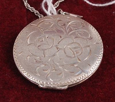 Lot 347 - An Elizabeth Duke silver locket on fine link...