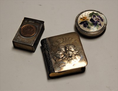 Lot 605 - An Edwardian silver clad miniature book of...