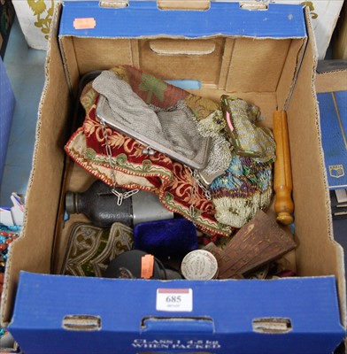 Lot 685 - A box of miscellaneous items to include ladies...